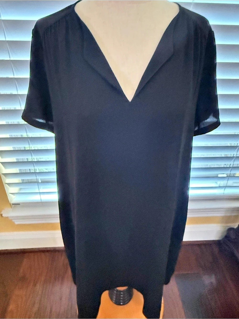 Lush Black V-Neck Mini Dress Size Large